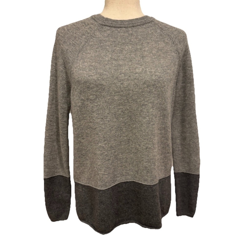 $325 Vince Women's XS 100% Cashmere Colorblock Sweater Gray Long Sleeve